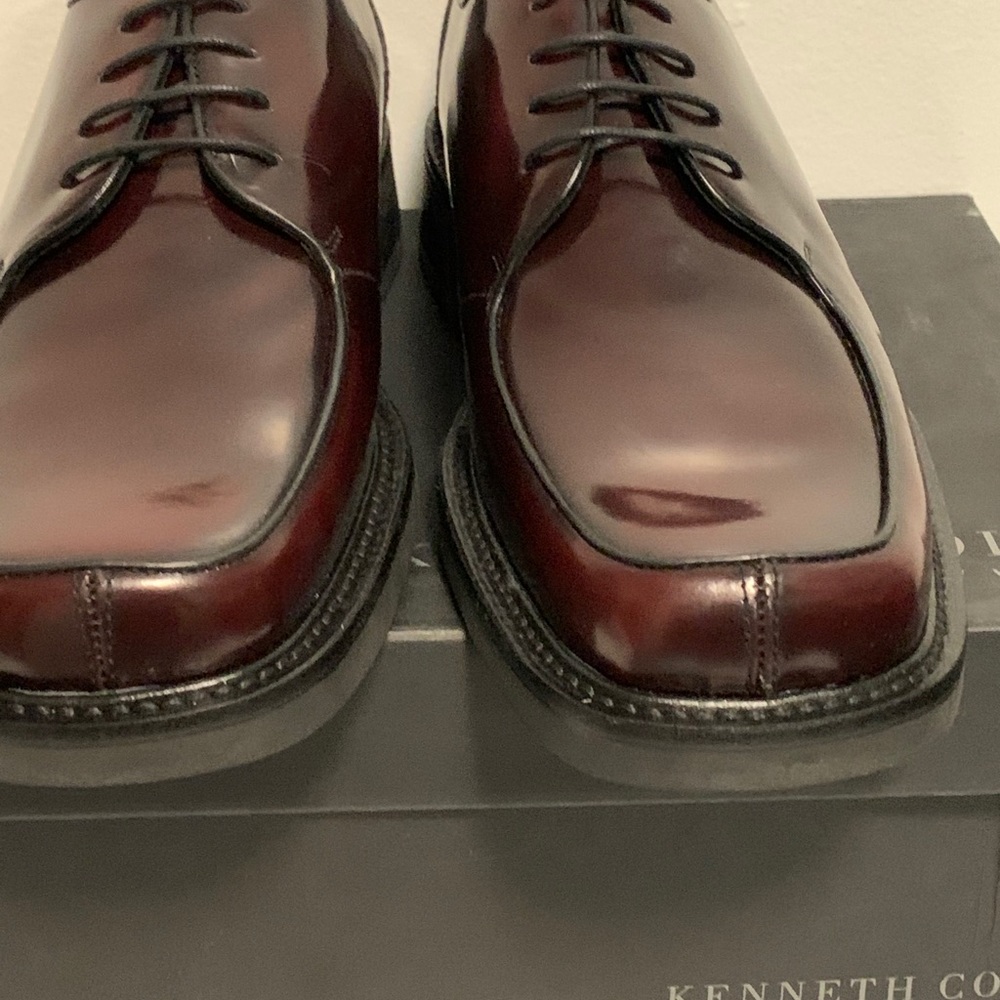 Kenneth Cole Italian made dress shoes
